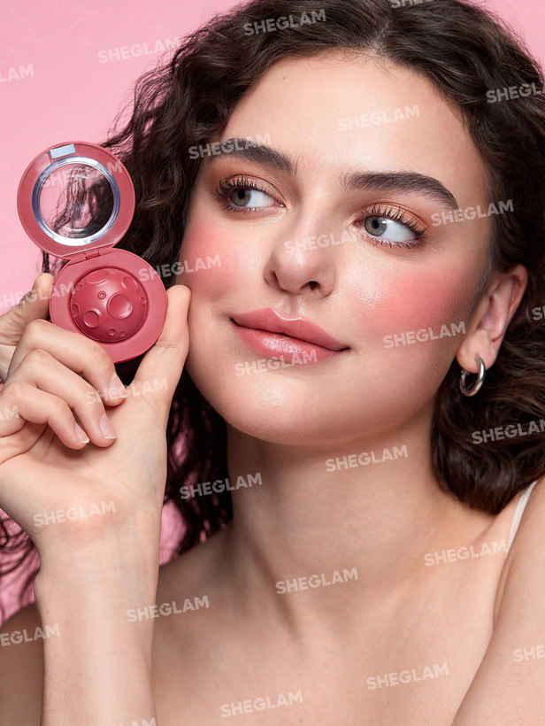 رژگونه و رژلب فضایی شیگلم